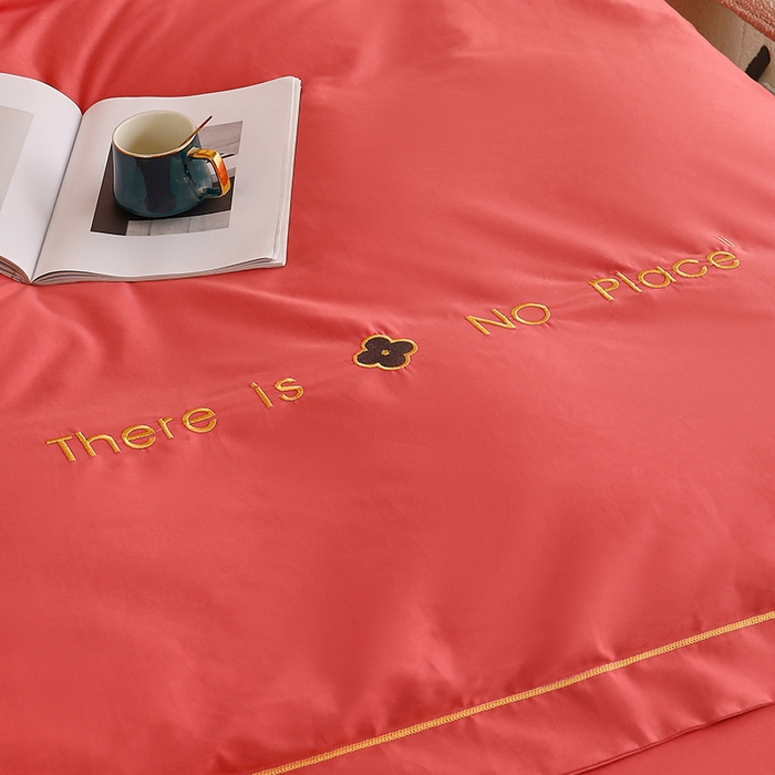 91家纺网 家纺一手货源 找家纺 （总）宇彬家纺 2025直播热新款13374全棉母婴级压线一字绣宽边被套纯色刺绣四件套贡缎新疆长绒字母轻奢