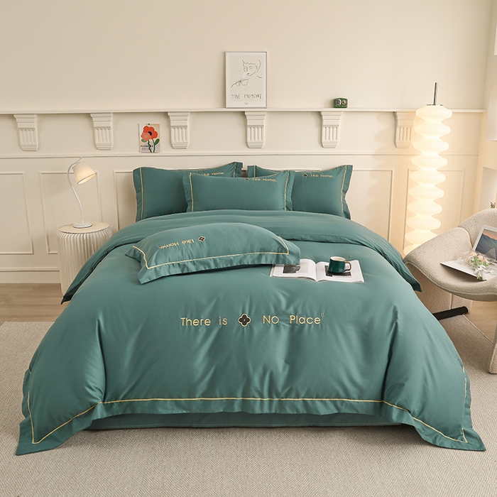 91家纺网 家纺一手货源 找家纺 （总）宇彬家纺 2025直播热新款13374全棉母婴级压线一字绣宽边被套纯色刺绣四件套贡缎新疆长绒字母轻奢