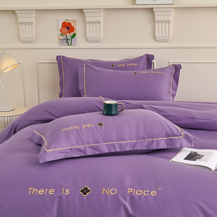 91家纺网 家纺一手货源 找家纺 宇彬家纺 2025直播热新款13374全棉母婴级压线一字绣宽边被套纯色刺绣四件套贡缎新疆长绒字母轻奢 暖系列-典雅紫