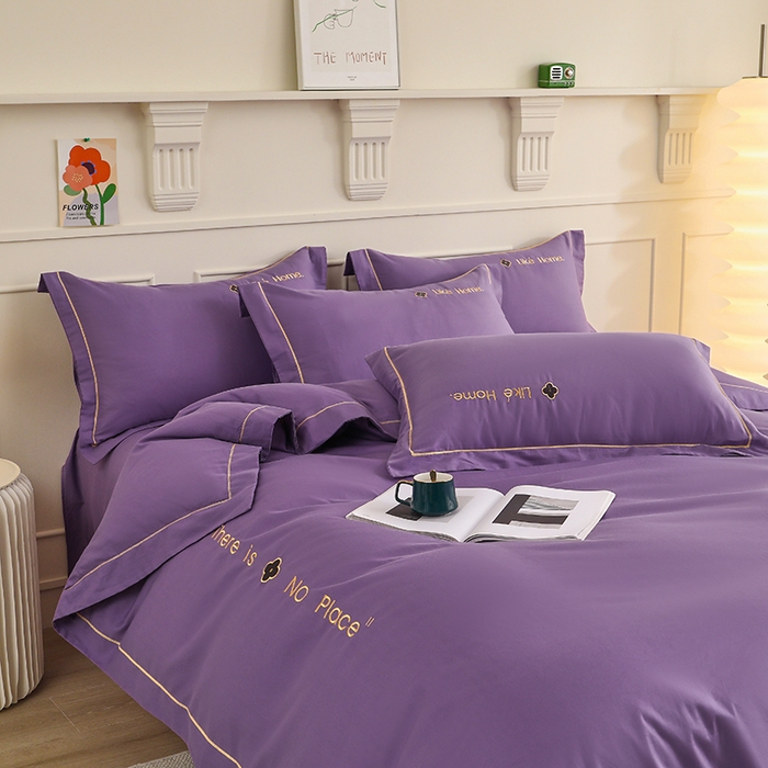 91家纺网 家纺一手货源 找家纺 宇彬家纺 2025直播热新款13374全棉母婴级压线一字绣宽边被套纯色刺绣四件套贡缎新疆长绒字母轻奢 暖系列-典雅紫