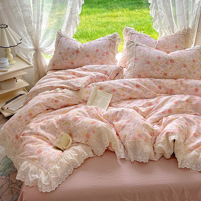 91家纺网 家纺一手货源 找家纺 仟网汇 2025新款皱皱纱花边床裙四件套多功能夏被夏凉被空调被四件套四季通用 蔷薇恋人