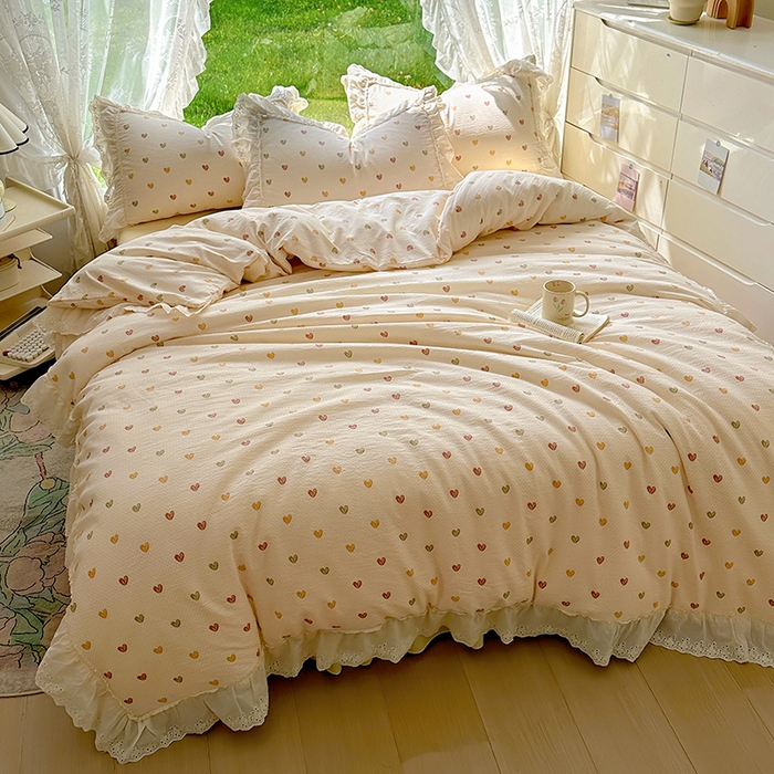 91家纺网 家纺一手货源 找家纺 仟网汇 2025新款皱皱纱花边床裙四件套多功能夏被夏凉被空调被四件套四季通用 心心相印