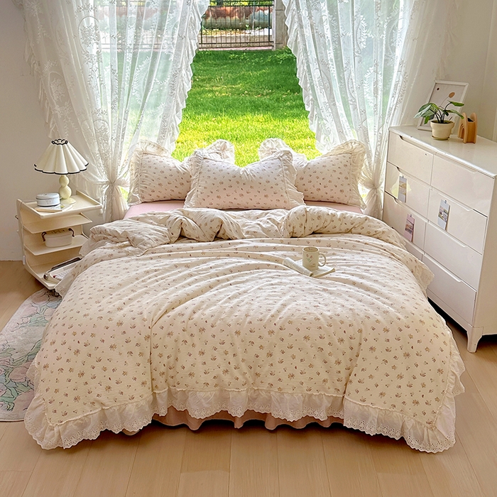 91家纺网 家纺一手货源 找家纺 仟网汇 2025新款皱皱纱花边床裙四件套多功能夏被夏凉被空调被四件套四季通用 小春日和