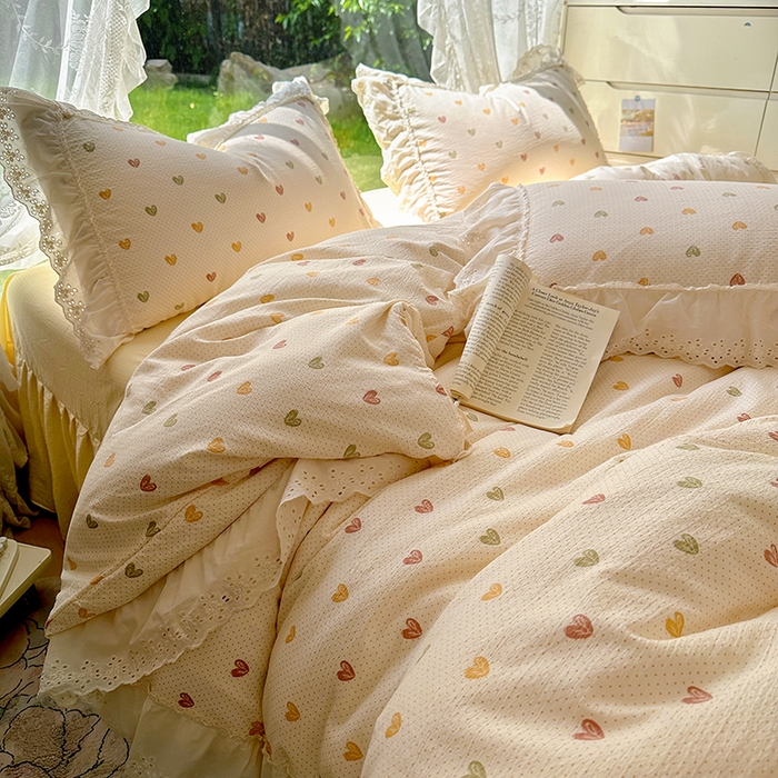 91家纺网 家纺一手货源 找家纺 仟网汇 2025新款皱皱纱花边床裙四件套多功能夏被夏凉被空调被四件套四季通用 心心相印