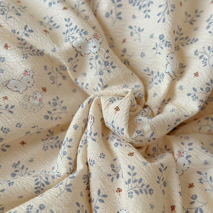 91家纺网 家纺一手货源 找家纺 仟网汇 2025新款皱皱纱花边床裙四件套多功能夏被夏凉被空调被四件套四季通用 花丛兔