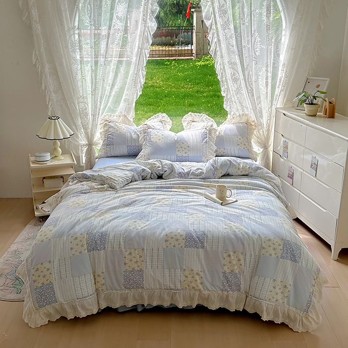 91家纺网 家纺一手货源 找家纺 仟网汇 2025新款皱皱纱花边床裙四件套多功能夏被夏凉被空调被四件套四季通用 奶蓝方块