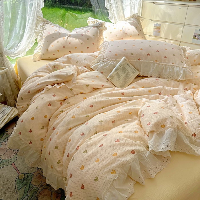 91家纺网 家纺一手货源 找家纺 仟网汇 2025新款皱皱纱花边床裙四件套多功能夏被夏凉被空调被四件套四季通用 心心相印