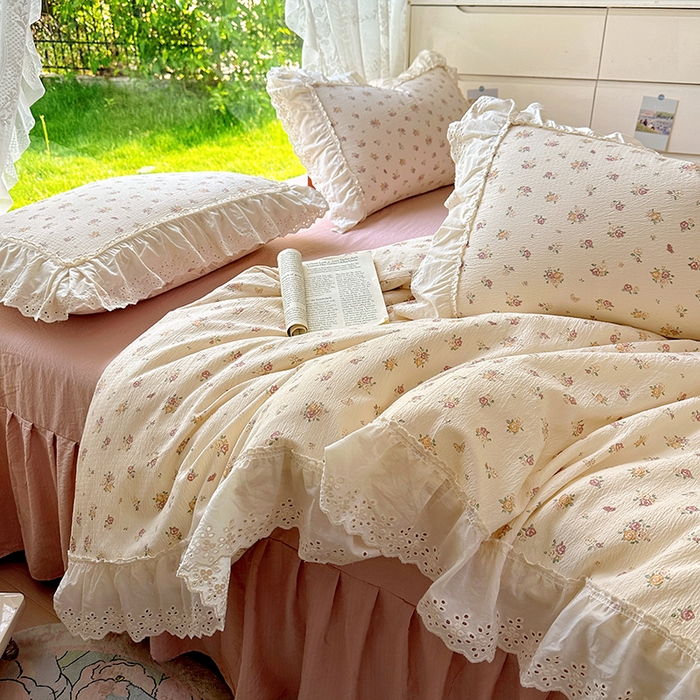 91家纺网 家纺一手货源 找家纺 仟网汇 2025新款皱皱纱花边床裙四件套多功能夏被夏凉被空调被四件套四季通用 小春日和