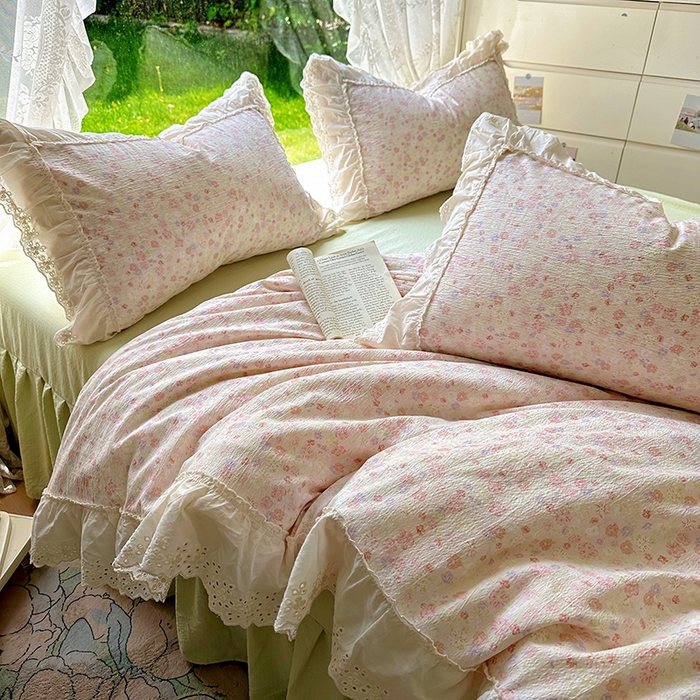 91家纺网 家纺一手货源 找家纺 仟网汇 2025新款皱皱纱花边床裙四件套多功能夏被夏凉被空调被四件套四季通用 桃花灼灼