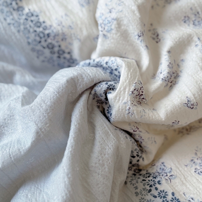 91家纺网 家纺一手货源 找家纺 仟网汇 2025新款皱皱纱花边床裙四件套多功能夏被夏凉被空调被四件套四季通用 幽蓝