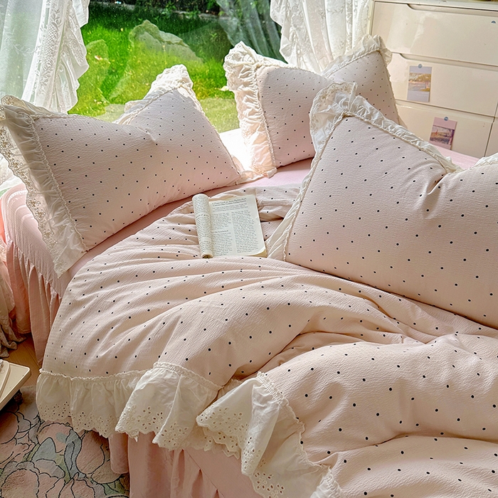 91家纺网 家纺一手货源 找家纺 仟网汇 2025新款皱皱纱花边床裙四件套多功能夏被夏凉被空调被四件套四季通用 甜美波点
