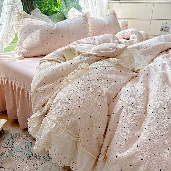 91家纺网 家纺一手货源 找家纺 仟网汇 2025新款皱皱纱花边床裙四件套多功能夏被夏凉被空调被四件套四季通用 甜美波点
