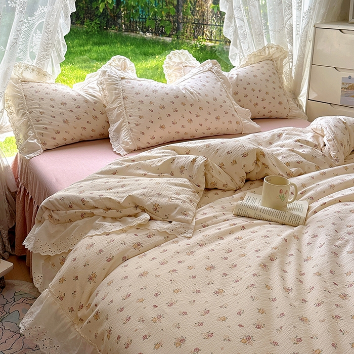 91家纺网 家纺一手货源 找家纺 仟网汇 2025新款皱皱纱花边床裙四件套多功能夏被夏凉被空调被四件套四季通用 小春日和