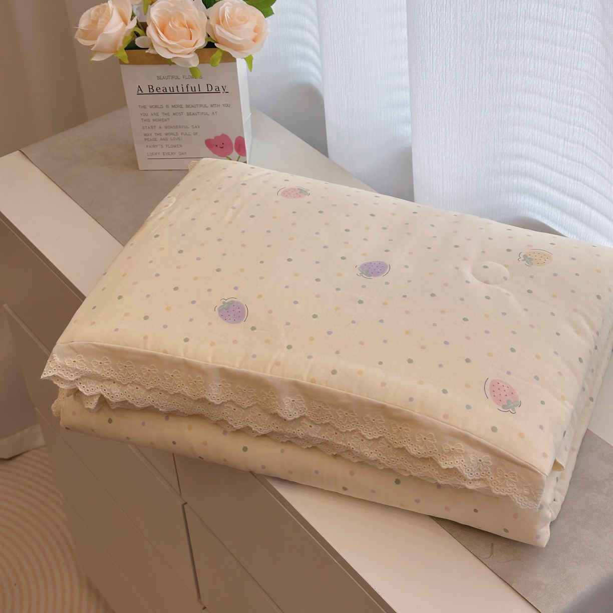 91家纺网 家纺一手货源 找家纺 （总）黛馨 2025春夏新款全棉纯棉A类双层纱工艺款夏被夏凉被空调被四件套蕾丝款