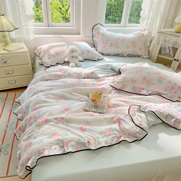 91家纺网 家纺一手货源 找家纺 梦舒羽 2025新款皱皱双层纱花边夏被夏凉被三件套薄被芯宿舍空调被 四件套 朝花夕拾