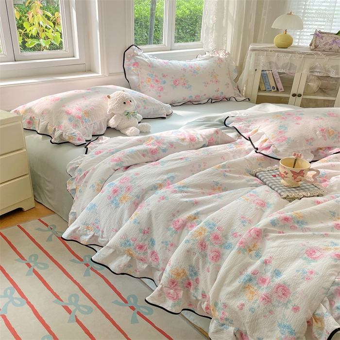 91家纺网 家纺一手货源 找家纺 梦舒羽 2025新款皱皱双层纱花边夏被夏凉被三件套薄被芯宿舍空调被 四件套 朝花夕拾