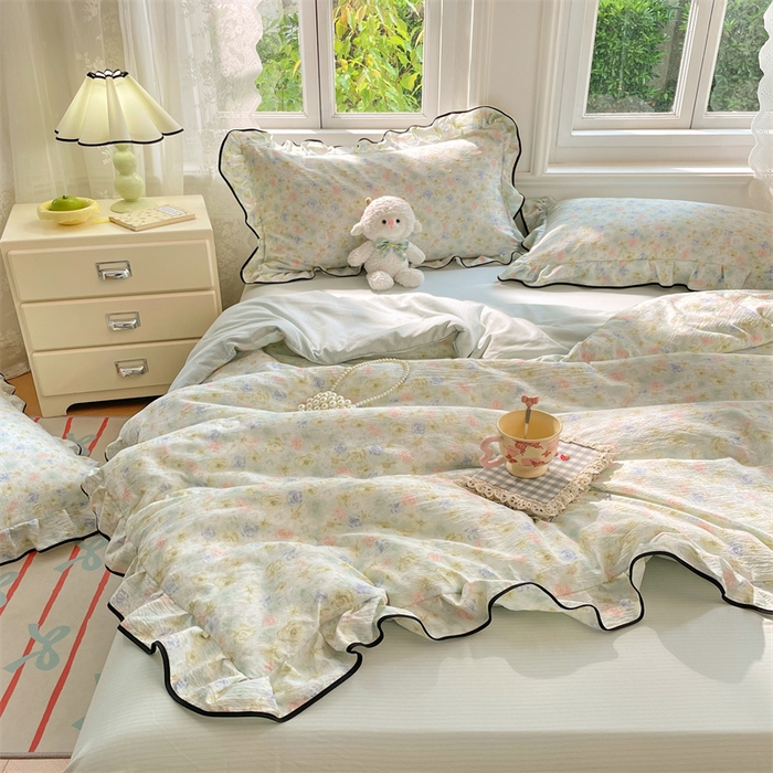 91家纺网 家纺一手货源 找家纺 梦舒羽 2025新款皱皱双层纱花边夏被夏凉被三件套薄被芯宿舍空调被 四件套 春日初见