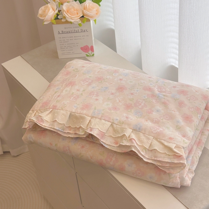 91家纺网 家纺一手货源 找家纺 （总）黛馨 2025春夏新款全棉纯棉A类双层纱工艺款夏被夏凉被空调被四件套双花边款