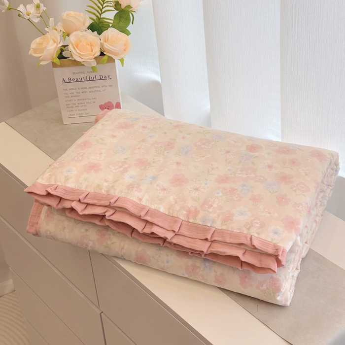 91家纺网 家纺一手货源 找家纺 （总）黛馨 2025春夏新款全棉纯棉A类双层纱工艺款夏被夏凉被空调被四件套皱皱边款