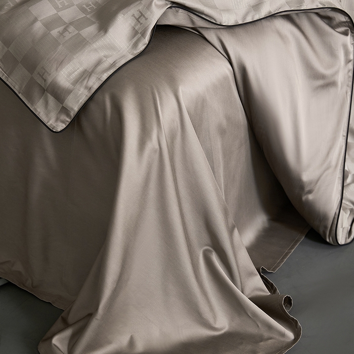 91家纺网 家纺一手货源 找家纺 群鹿蚕丝羽绒馆 2025新款天丝棉提花银线刺绣嵌条麻绳工艺-铂金简奢款四件套 铂金简奢-禾木斑马棕