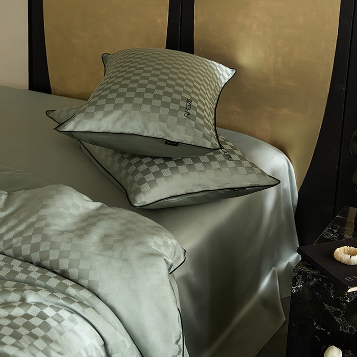 91家纺网 家纺一手货源 找家纺 群鹿蚕丝羽绒馆 2025新款天丝棉提花银线刺绣嵌条麻绳工艺-铂金简奢款四件套 铂金简奢-清禾梦华绿