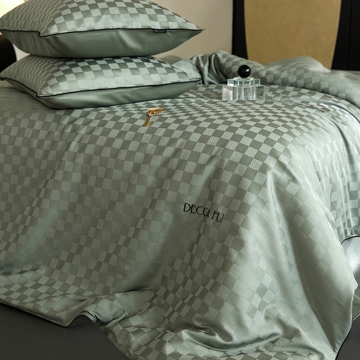 91家纺网 家纺一手货源 找家纺 群鹿蚕丝羽绒馆 2025新款天丝棉提花银线刺绣嵌条麻绳工艺-铂金简奢款四件套 铂金简奢-清禾梦华绿