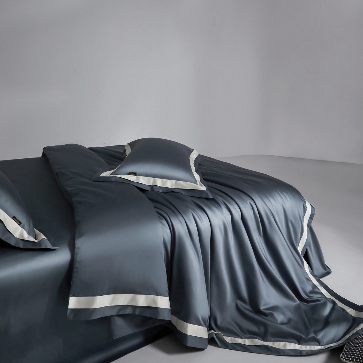 91家纺网 家纺一手货源 找家纺 （总）群鹿蚕丝羽绒馆 2025新款A类100支全棉高支高密带边双拼角四件套-幻境系列