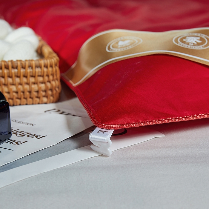 91家纺网 家纺一手货源 找家纺 群鹿蚕丝羽绒馆 【柞蚕丝填充可质检】2025新款长绒棉高支纯色蚕丝被可自由组合子母被 红