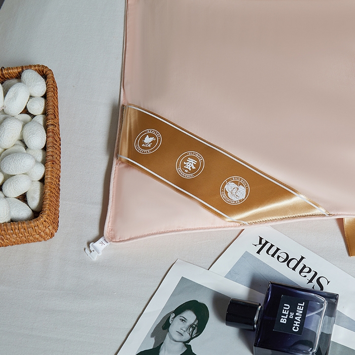 91家纺网 家纺一手货源 找家纺 群鹿蚕丝羽绒馆 【柞蚕丝填充可质检】2025新款长绒棉高支纯色蚕丝被可自由组合子母被 玉粉