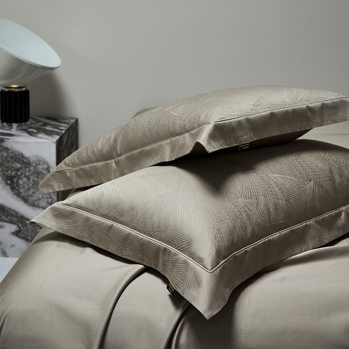 91家纺网 家纺一手货源 找家纺 （总）群鹿蚕丝羽绒馆 2025新款100%全棉高支高密100S花边埋绳四件套-爱丽斯系列