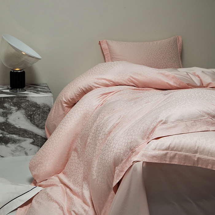 91家纺网 家纺一手货源 找家纺 （总）群鹿蚕丝羽绒馆 2025新款100%全棉高支高密100S花边埋绳四件套-爱丽斯系列