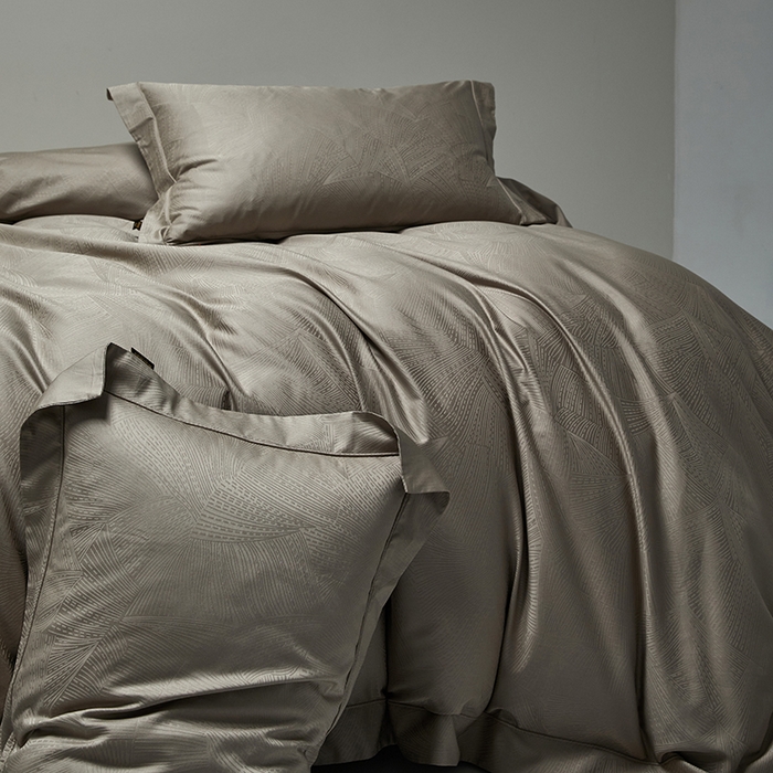 91家纺网 家纺一手货源 找家纺 群鹿蚕丝羽绒馆 2025新款100%全棉高支高密100S花边埋绳四件套-爱丽斯系列 爱丽丝 066露斯