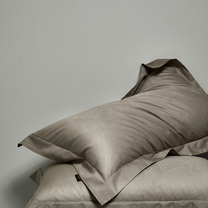 91家纺网 家纺一手货源 找家纺 群鹿蚕丝羽绒馆 2025新款100%全棉高支高密100S花边埋绳四件套-爱丽斯系列 爱丽丝 066露斯