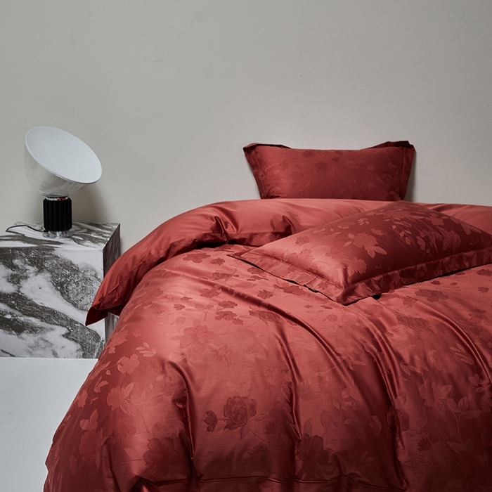 91家纺网 家纺一手货源 找家纺 群鹿蚕丝羽绒馆 2025新款100%全棉高支高密100S花边埋绳四件套-爱丽斯系列 爱丽丝 076倾城