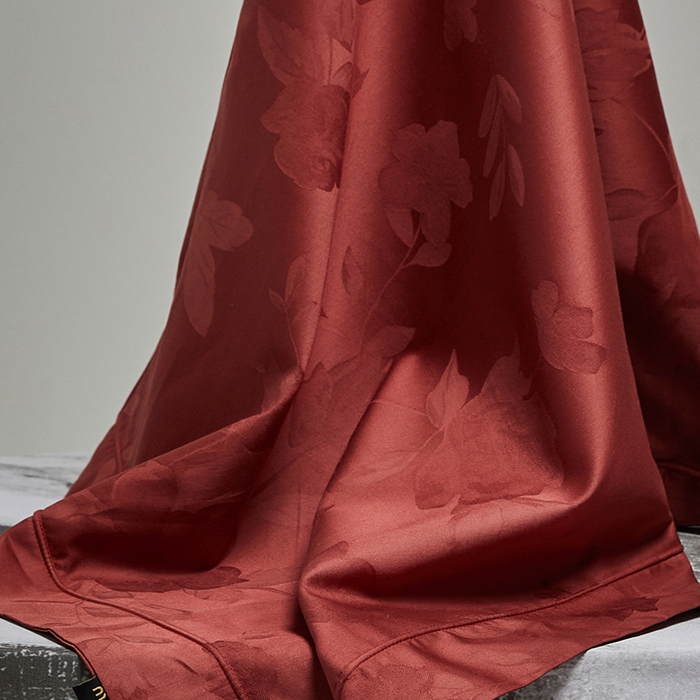 91家纺网 家纺一手货源 找家纺 群鹿蚕丝羽绒馆 2025新款100%全棉高支高密100S花边埋绳四件套-爱丽斯系列 爱丽丝 076倾城