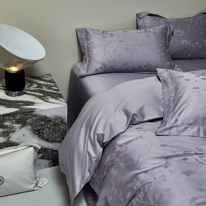 91家纺网 家纺一手货源 找家纺 群鹿蚕丝羽绒馆 2025新款100%全棉高支高密100S花边埋绳四件套-爱丽斯系列 爱丽丝-065洛灵