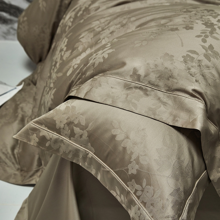 91家纺网 家纺一手货源 找家纺 群鹿蚕丝羽绒馆 2025新款100%全棉高支高密100S花边埋绳四件套-爱丽斯系列 爱丽丝-066洛凡