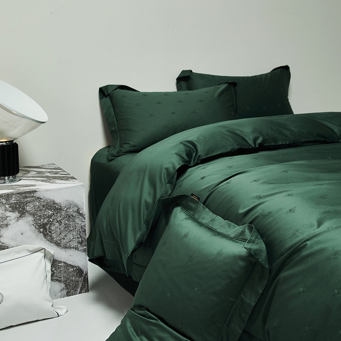 91家纺网 家纺一手货源 找家纺 群鹿蚕丝羽绒馆 2025新款100%全棉高支高密100S花边埋绳四件套-爱丽斯系列 爱丽丝-格伦012