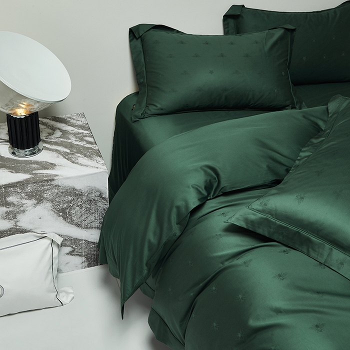 91家纺网 家纺一手货源 找家纺 群鹿蚕丝羽绒馆 2025新款100%全棉高支高密100S花边埋绳四件套-爱丽斯系列 爱丽丝-格伦012