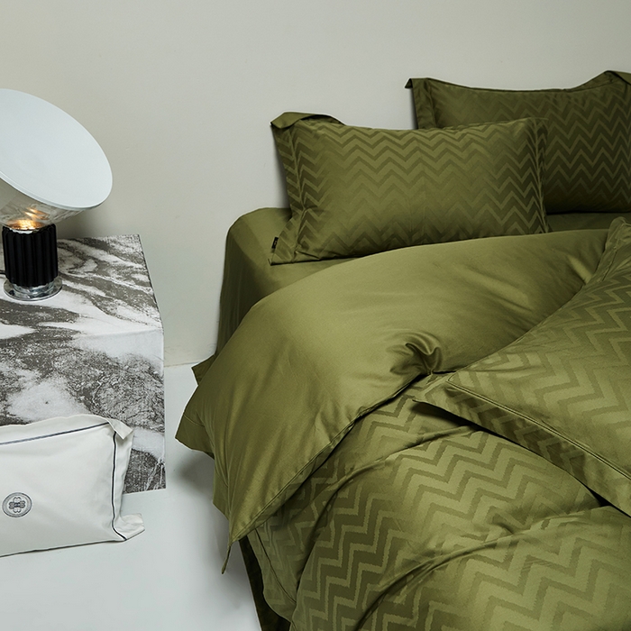 91家纺网 家纺一手货源 找家纺 群鹿蚕丝羽绒馆 2025新款100%全棉高支高密100S花边埋绳四件套-爱丽斯系列 爱丽丝-温妮莎013