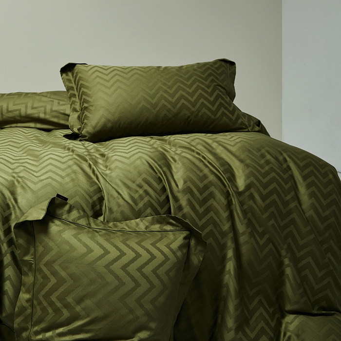 91家纺网 家纺一手货源 找家纺 群鹿蚕丝羽绒馆 2025新款100%全棉高支高密100S花边埋绳四件套-爱丽斯系列 爱丽丝-温妮莎013