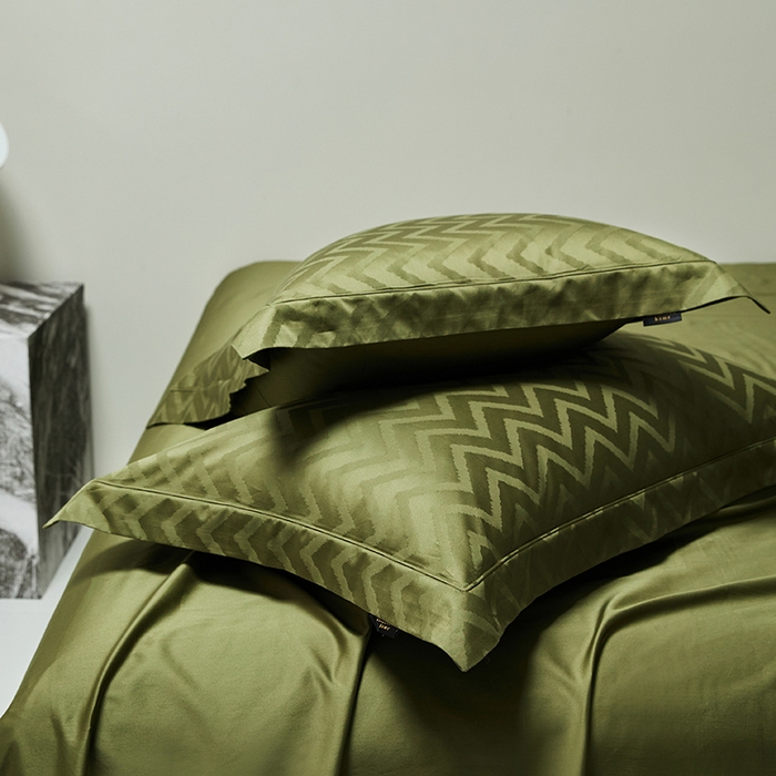 91家纺网 家纺一手货源 找家纺 群鹿蚕丝羽绒馆 2025新款100%全棉高支高密100S花边埋绳四件套-爱丽斯系列 爱丽丝-温妮莎013