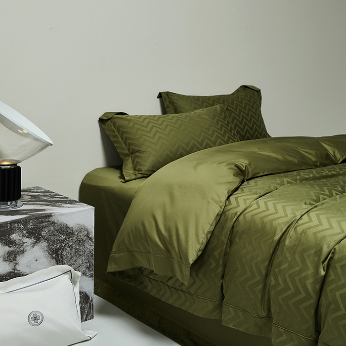 91家纺网 家纺一手货源 找家纺 群鹿蚕丝羽绒馆 2025新款100%全棉高支高密100S花边埋绳四件套-爱丽斯系列 爱丽丝-温妮莎013