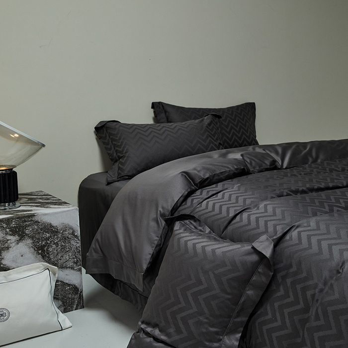 91家纺网 家纺一手货源 找家纺 群鹿蚕丝羽绒馆 2025新款100%全棉高支高密100S花边埋绳四件套-爱丽斯系列 爱丽丝-温妮莎031