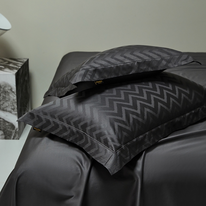 91家纺网 家纺一手货源 找家纺 群鹿蚕丝羽绒馆 2025新款100%全棉高支高密100S花边埋绳四件套-爱丽斯系列 爱丽丝-温妮莎031