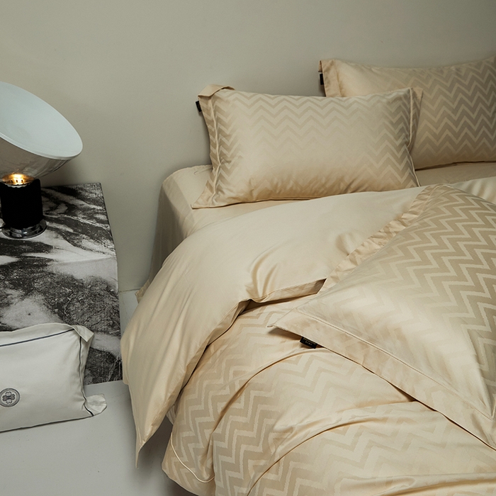 91家纺网 家纺一手货源 找家纺 群鹿蚕丝羽绒馆 2025新款100%全棉高支高密100S花边埋绳四件套-爱丽斯系列 爱丽丝-温妮莎035