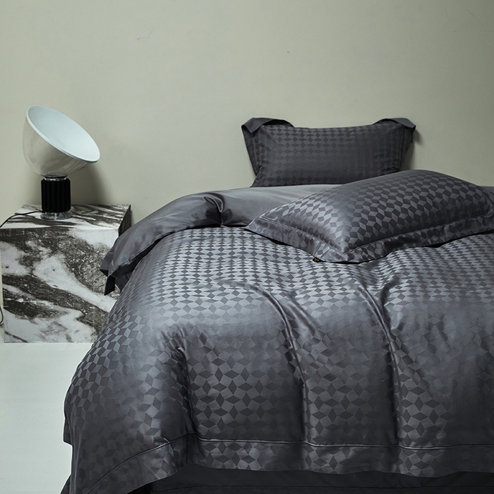 91家纺网 家纺一手货源 找家纺 群鹿蚕丝羽绒馆 2025新款100%全棉高支高密100S花边埋绳四件套-爱丽斯系列 爱丽丝-雾都伦敦029