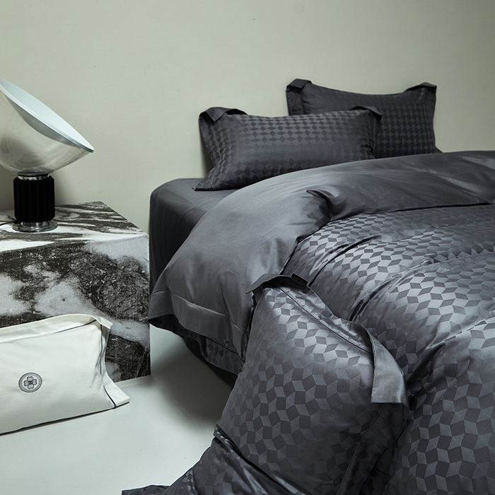 91家纺网 家纺一手货源 找家纺 群鹿蚕丝羽绒馆 2025新款100%全棉高支高密100S花边埋绳四件套-爱丽斯系列 爱丽丝-雾都伦敦029