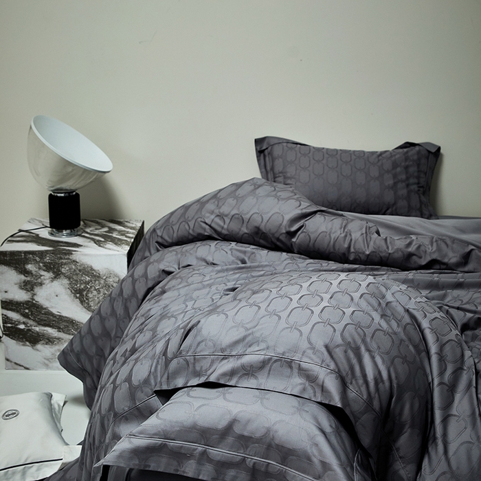 91家纺网 家纺一手货源 找家纺 群鹿蚕丝羽绒馆 2025新款100%全棉高支高密100S花边埋绳四件套-爱丽斯系列 爱丽丝-伊索029