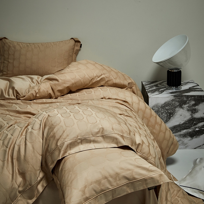 91家纺网 家纺一手货源 找家纺 群鹿蚕丝羽绒馆 2025新款100%全棉高支高密100S花边埋绳四件套-爱丽斯系列 爱丽丝-伊索037